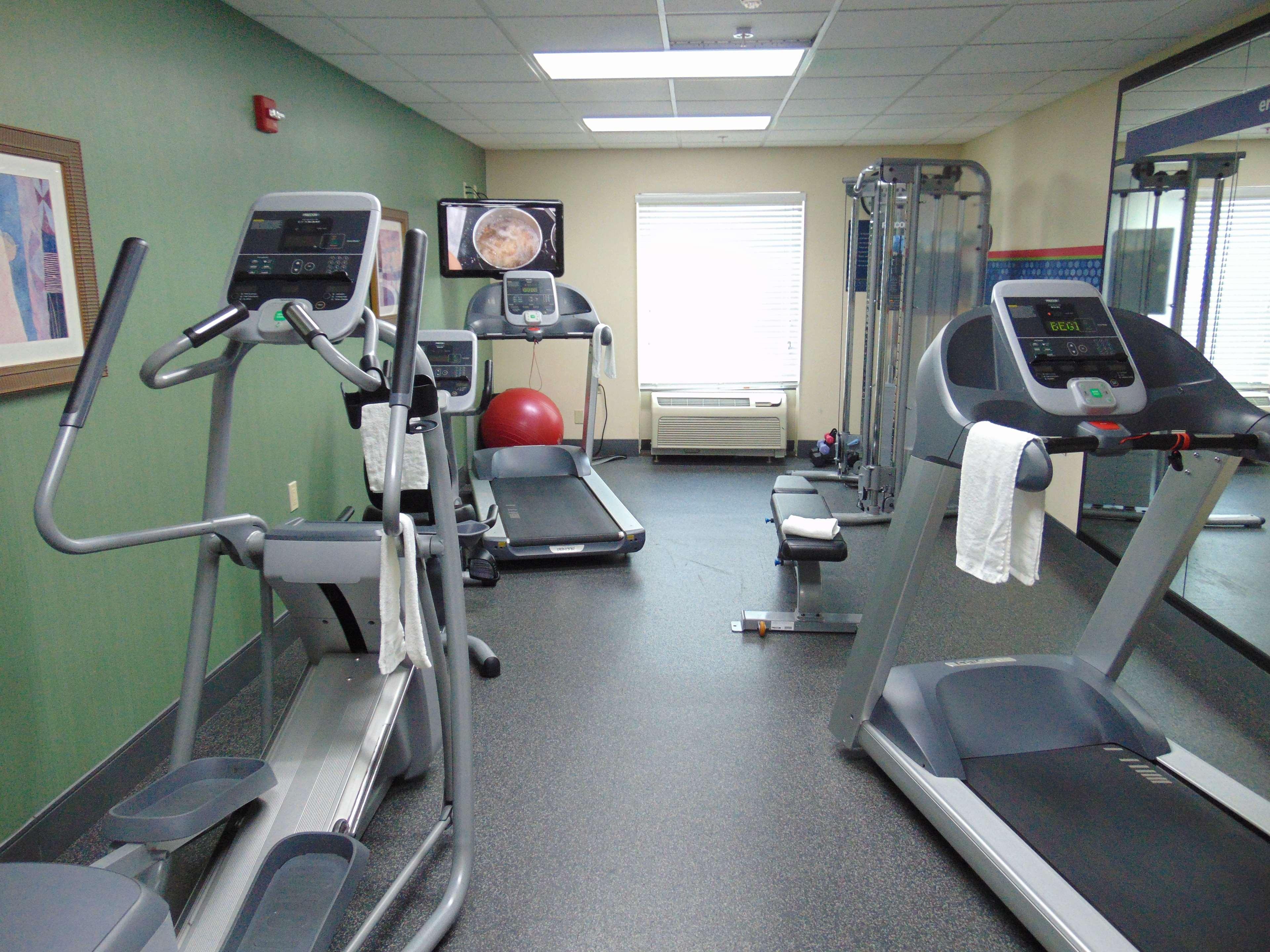 Hampton Inn & Suites Cleveland-Ментор Экстерьер фото