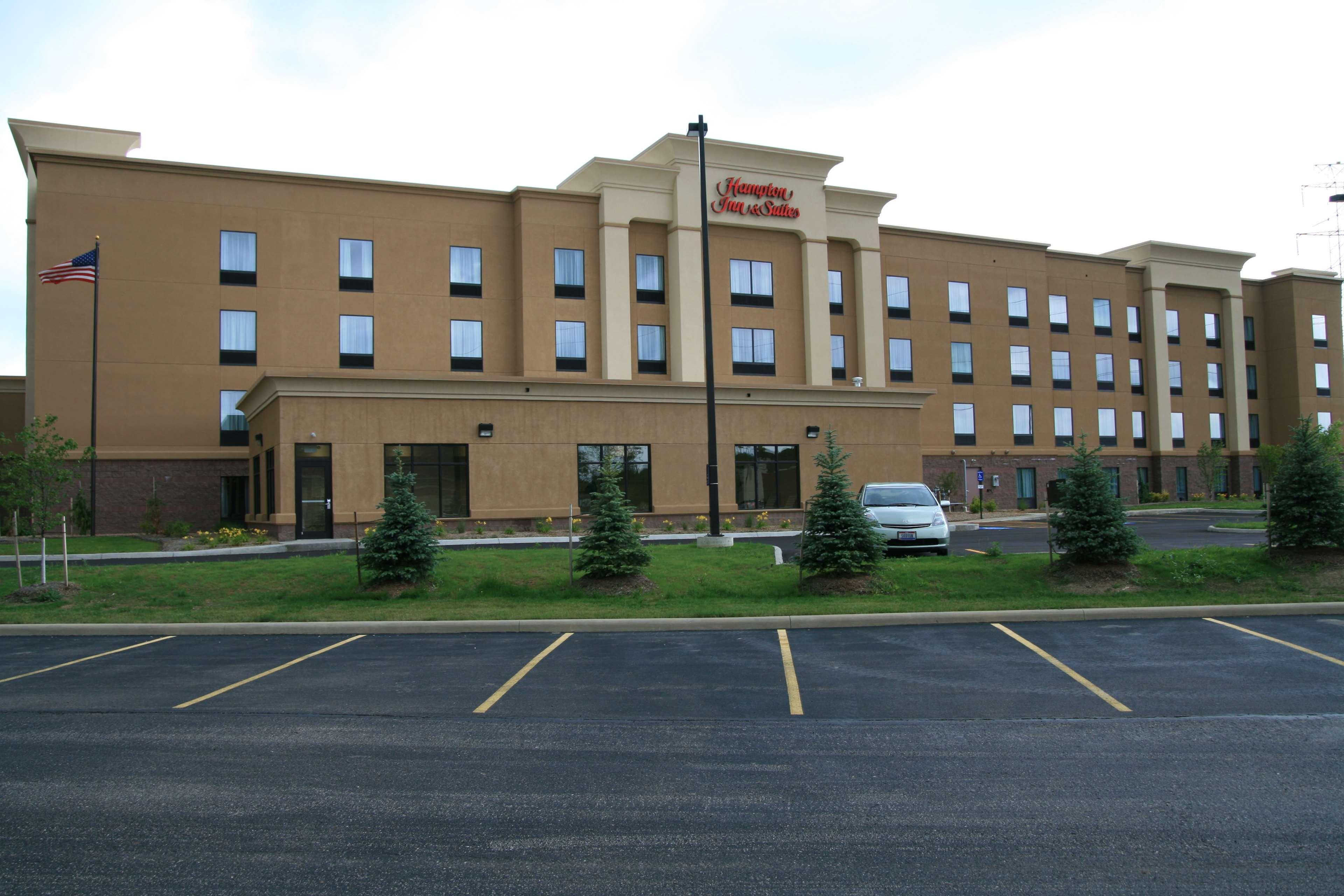 Hampton Inn & Suites Cleveland-Ментор Экстерьер фото