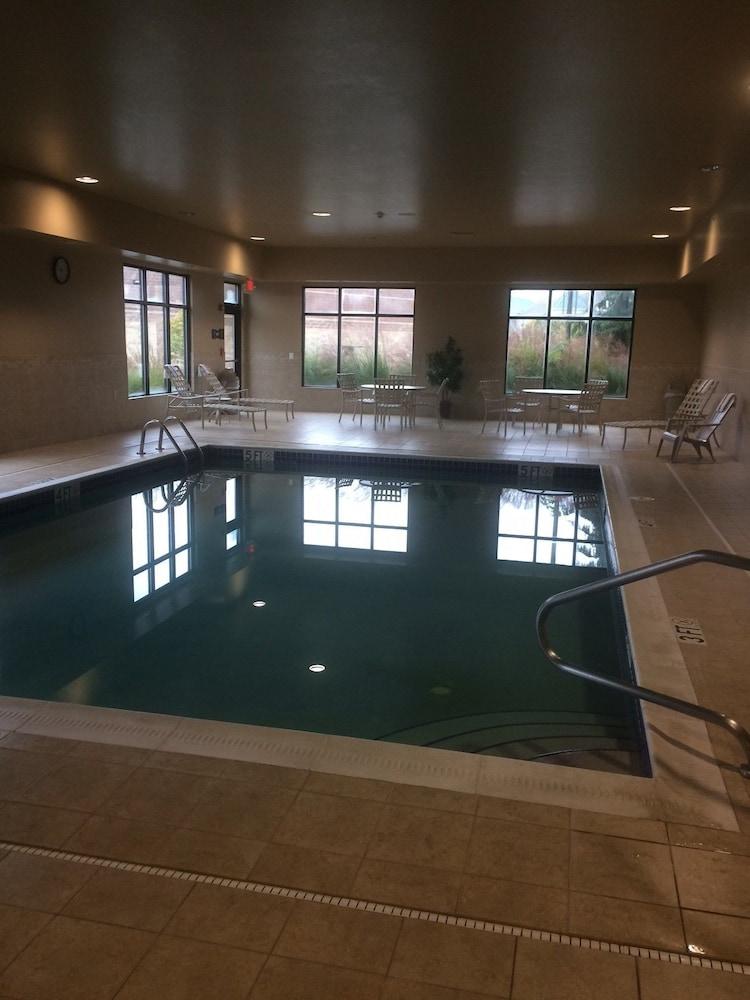 Hampton Inn & Suites Cleveland-Ментор Экстерьер фото