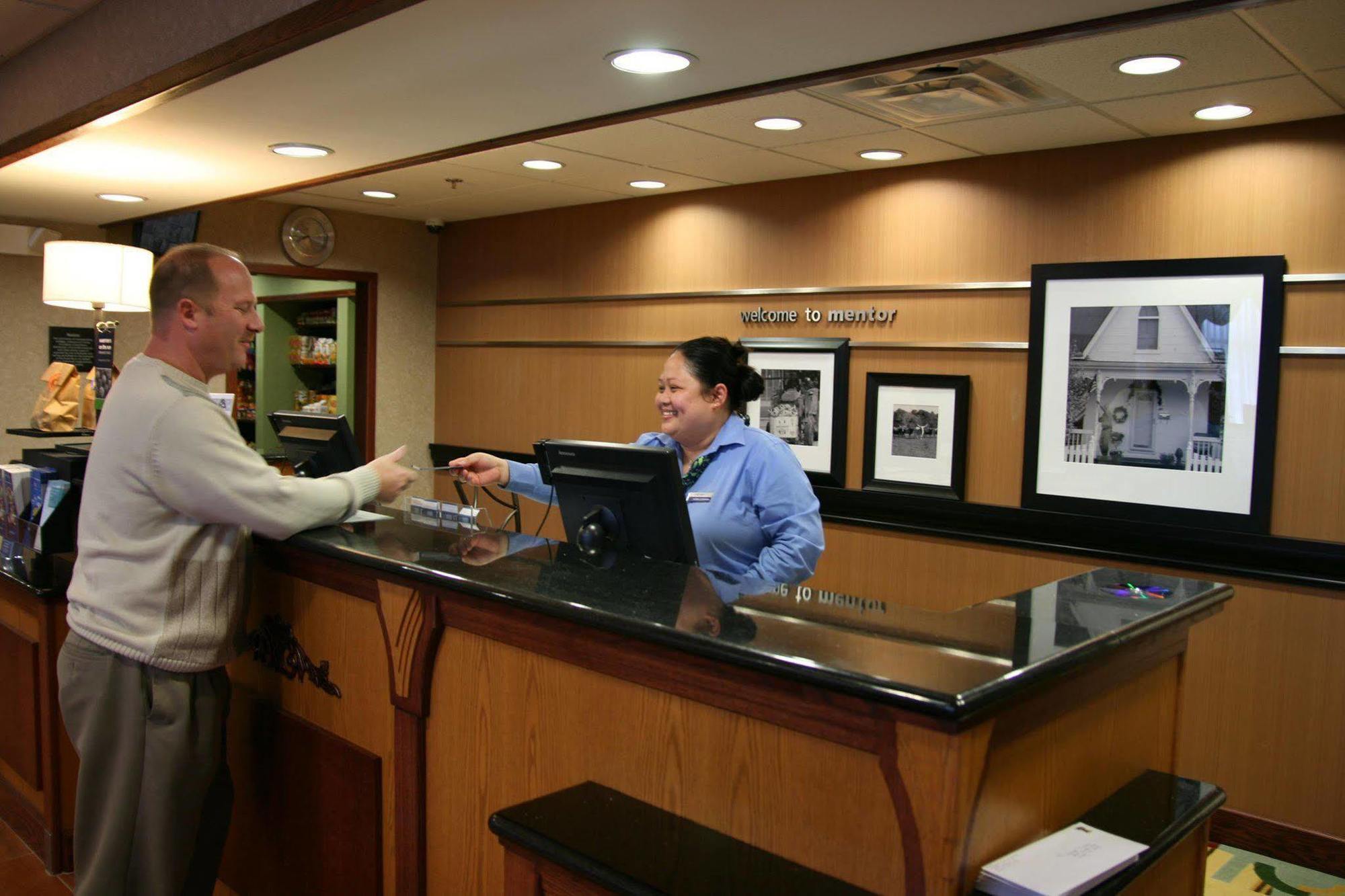 Hampton Inn & Suites Cleveland-Ментор Удобства фото
